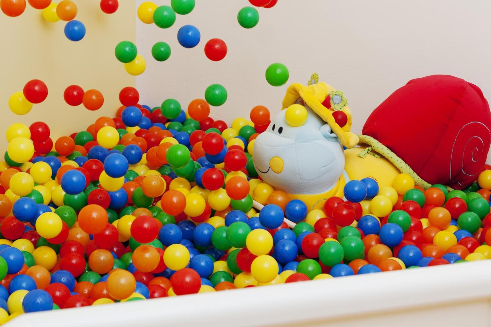 Steigenberger Grandhotel & Spa Heringsdorf מראה חיצוני תמונה Ball pit
